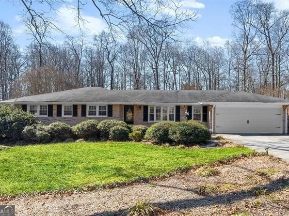 146 Lancelot Way, Lawrenceville, GA 30046