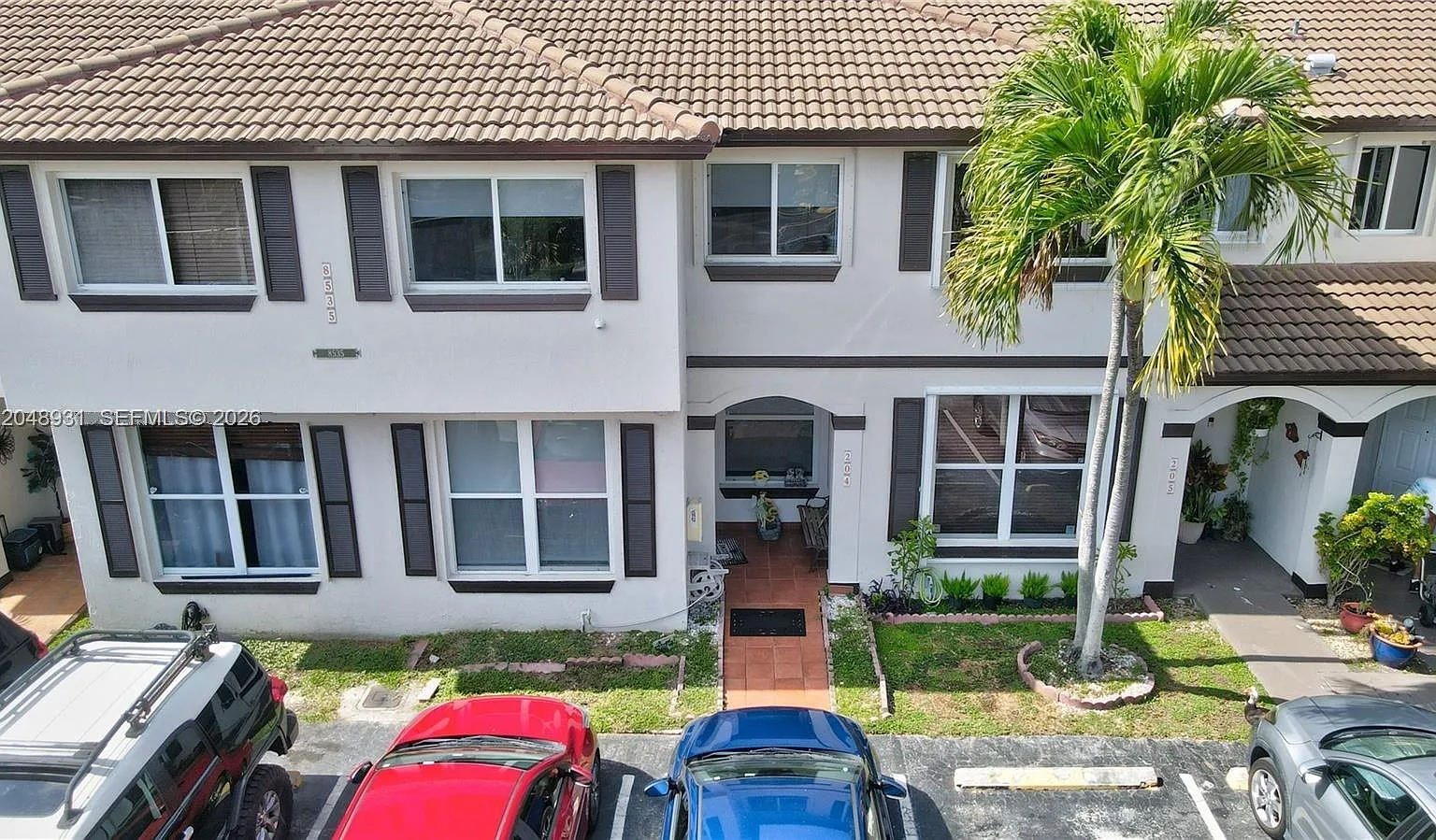 Tiffany Lakes Condo — Photo 1
