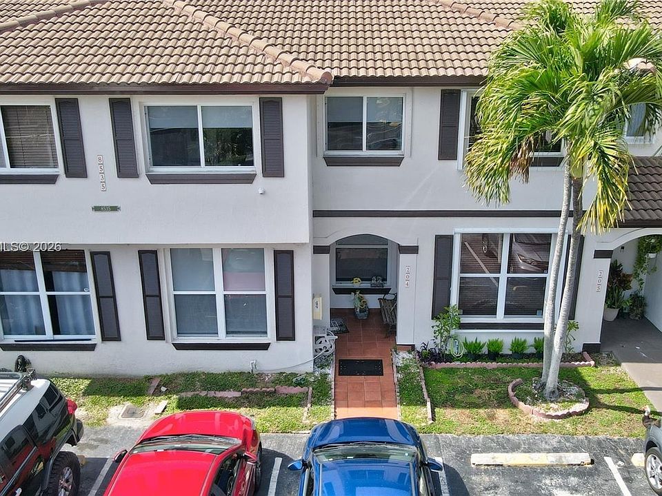 1st image of 8535 SW 152nd Ave APT 204
