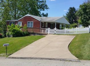9171 Dogwood St, Westmoreland City, PA 15692