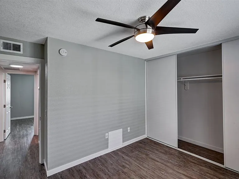 West Fifth Apartments — Photo 54