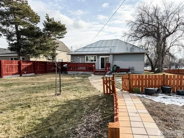 645 W 1 N, Saint Anthony, ID 83445