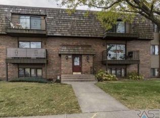 3548 S Gateway Blvd APT 204, Sioux Falls, SD 57106