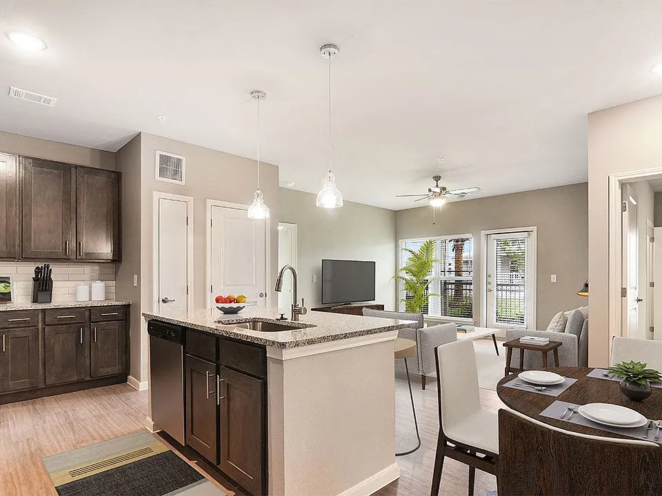 B2 - 2 Bedroom 2 Bath Floor Plan