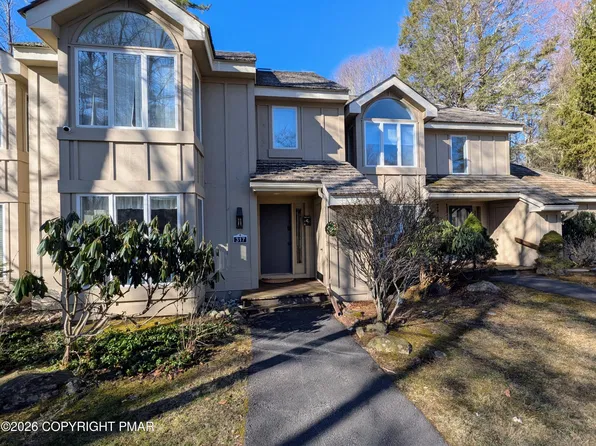 317 Chickagami Ln, Pocono Pines, PA 18350