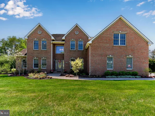 5005 Greenwood Cir, Enola, PA 17025