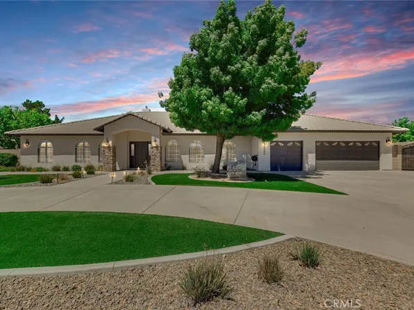 6980 Oakview Ct, Oak Hills, CA 92344