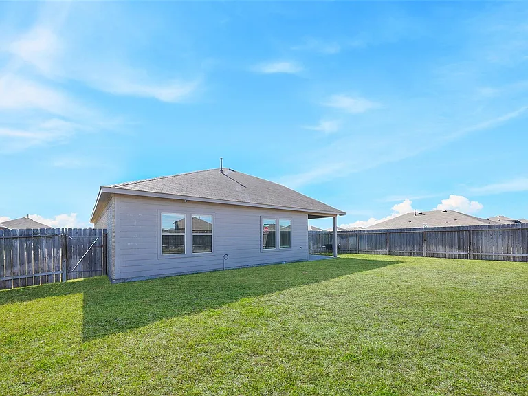 20818 Edmeston Way — Photo 31