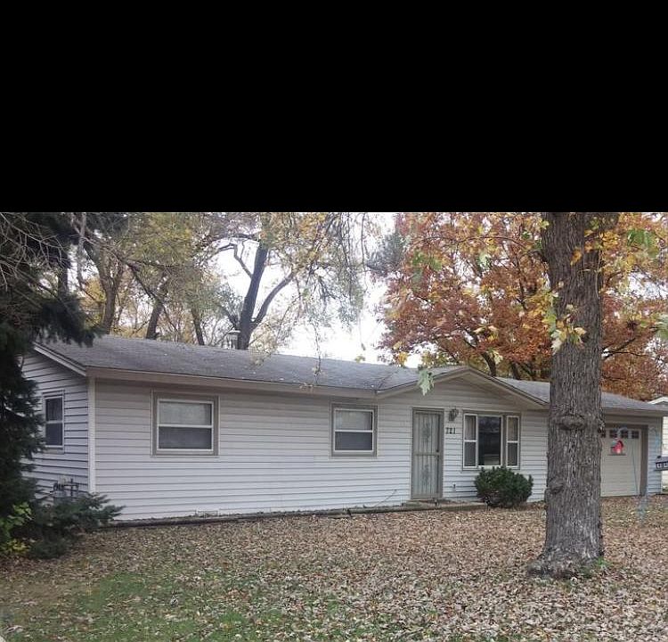 2nd image of 721 Cottage St