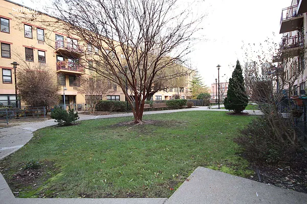 Sold by Sotheby's International Realty | media 1