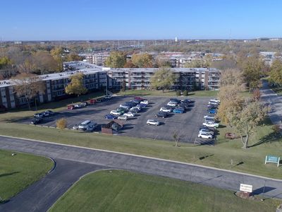 5540 Walnut Ave APT 6B, Downers Grove, IL, 60515