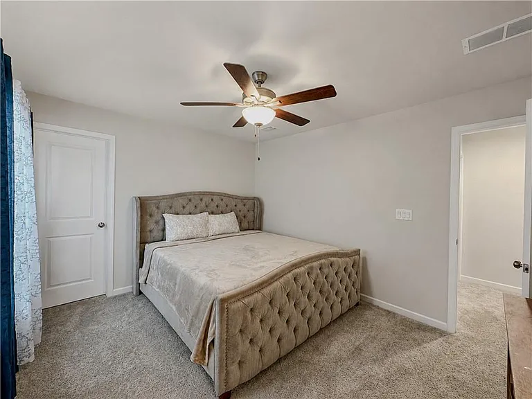 45 Woodford Dr — Photo 30