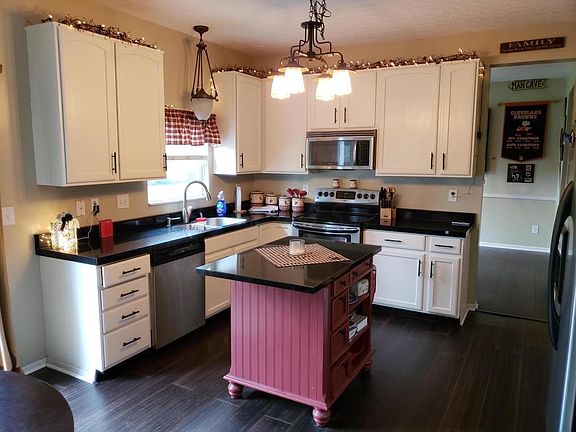 5th image of 589 Hadshire Ct