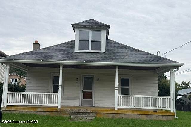 1st image of 772 Mainville Dr