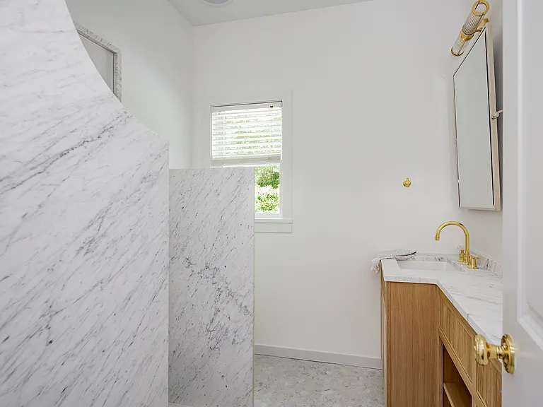 113 Northside Dr — Photo 15