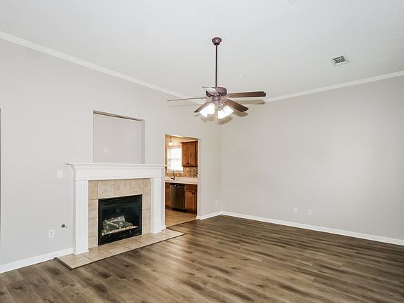 4th image of 10247 Morning Hill Dr