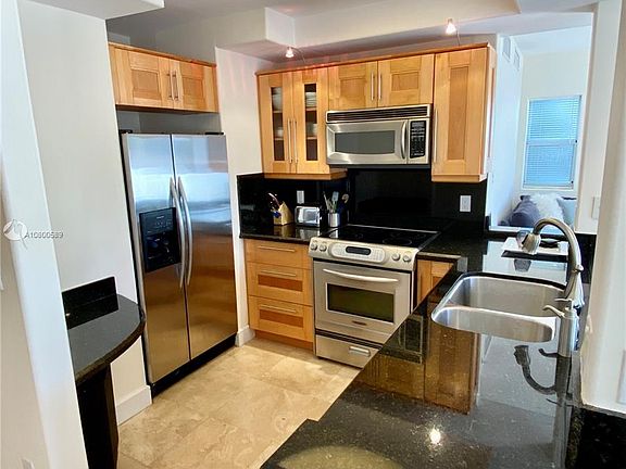 5th image of 1040 10th St APT 204