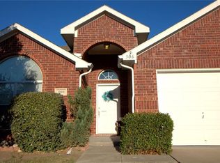 306 Creekside Way, Waxahachie, TX 75165
