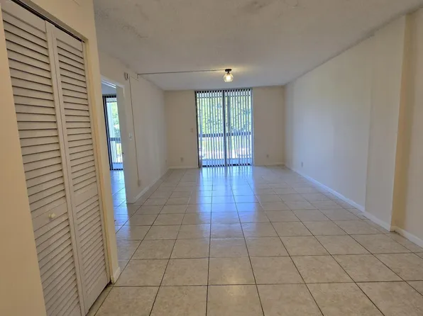737 SE 1st Way APT 208, Deerfield Beach, FL 33441
