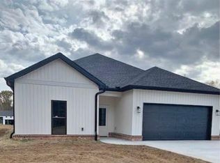 4140 Riley Creek Rd, Normandy, TN 37360