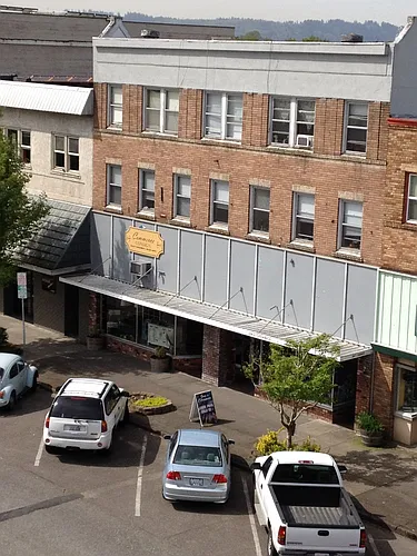 1225 Commerce Ave Photo 1