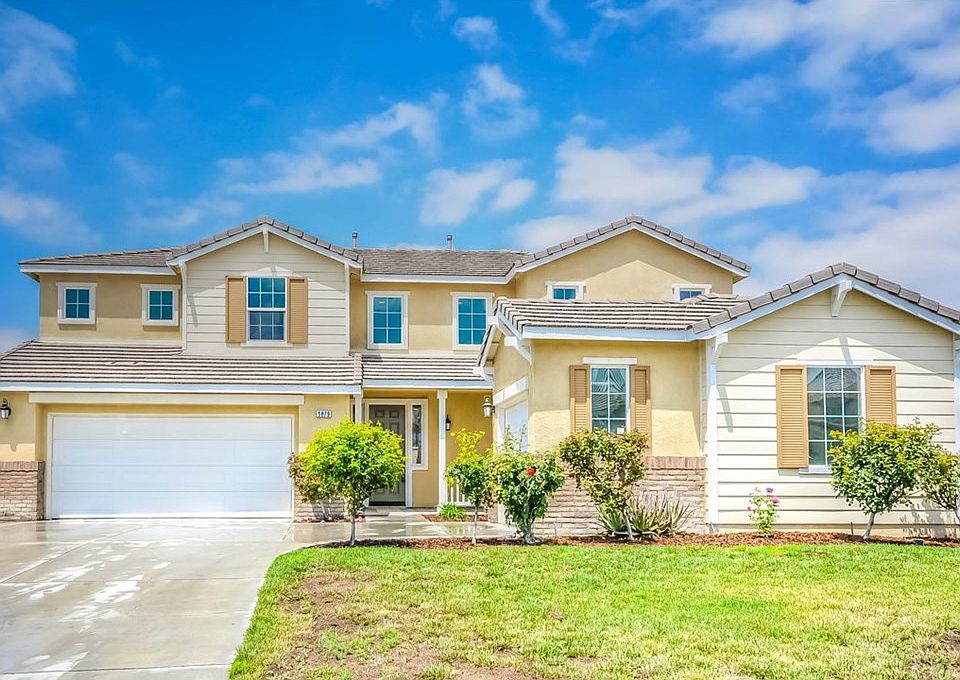 2nd image of 5879 Pinegrove Pl
