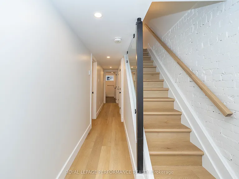 19 Monk St #1 — Photo 20