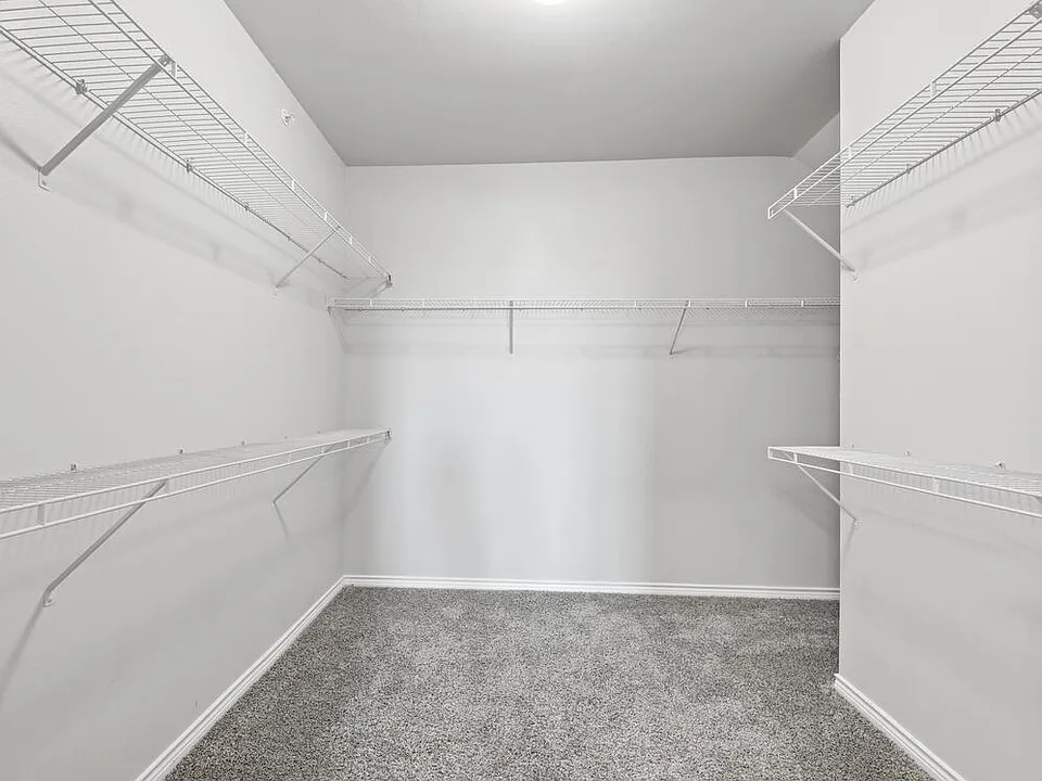 Walk-in closet