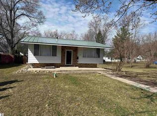 424 Grafton Ave, Alma, MI 48801