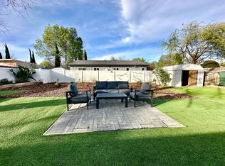 19124 Strathern St, Reseda, CA 91335