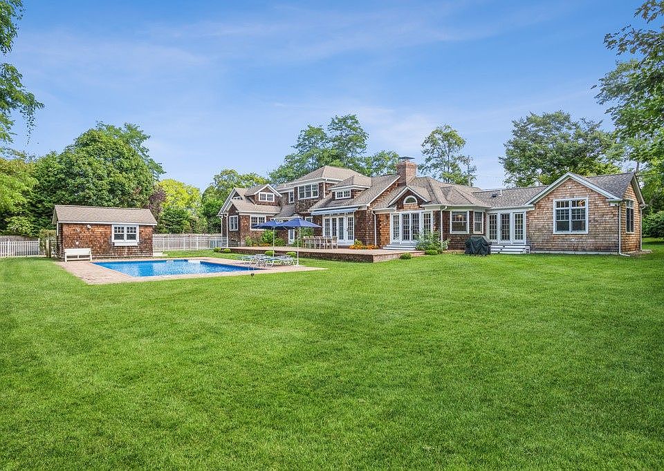 1st image of 139 Bishops Ln