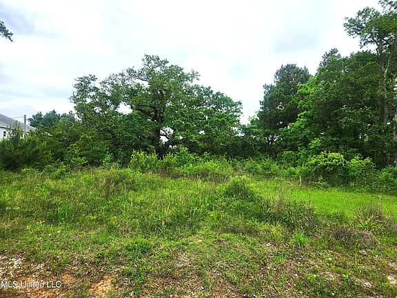 4th image of Hillcrest St Lot 4&5