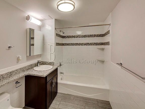 2nd image of 2625 28th St APT Bb