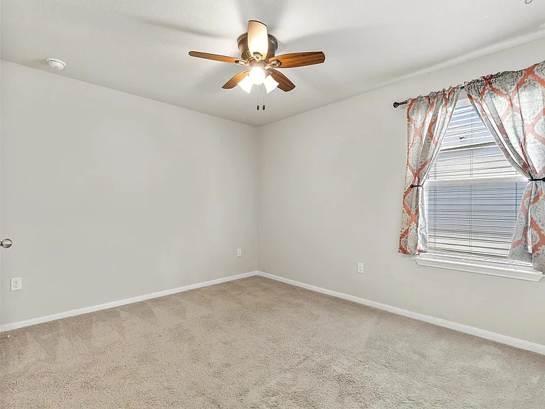 233 Baron Creek Trl — Photo 22