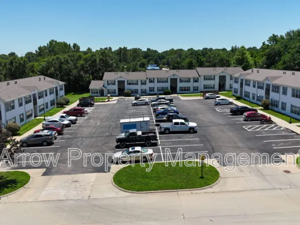 1015 W 14th St #9, Wamego, KS 66547