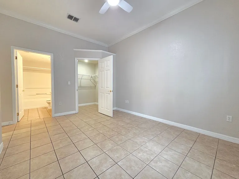 141 Reserve Cir #109 — Photo 8