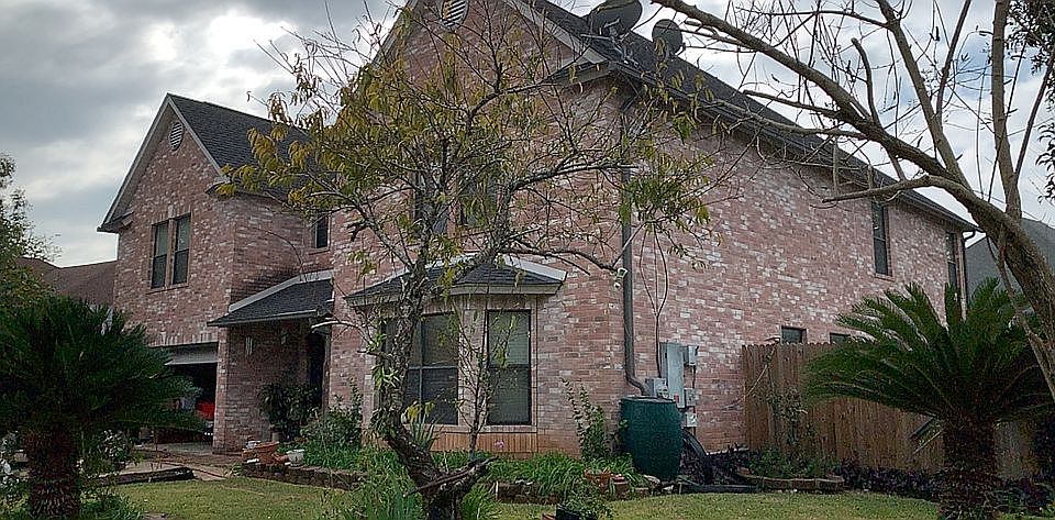 1st image of 900 Skylark Hill Ln