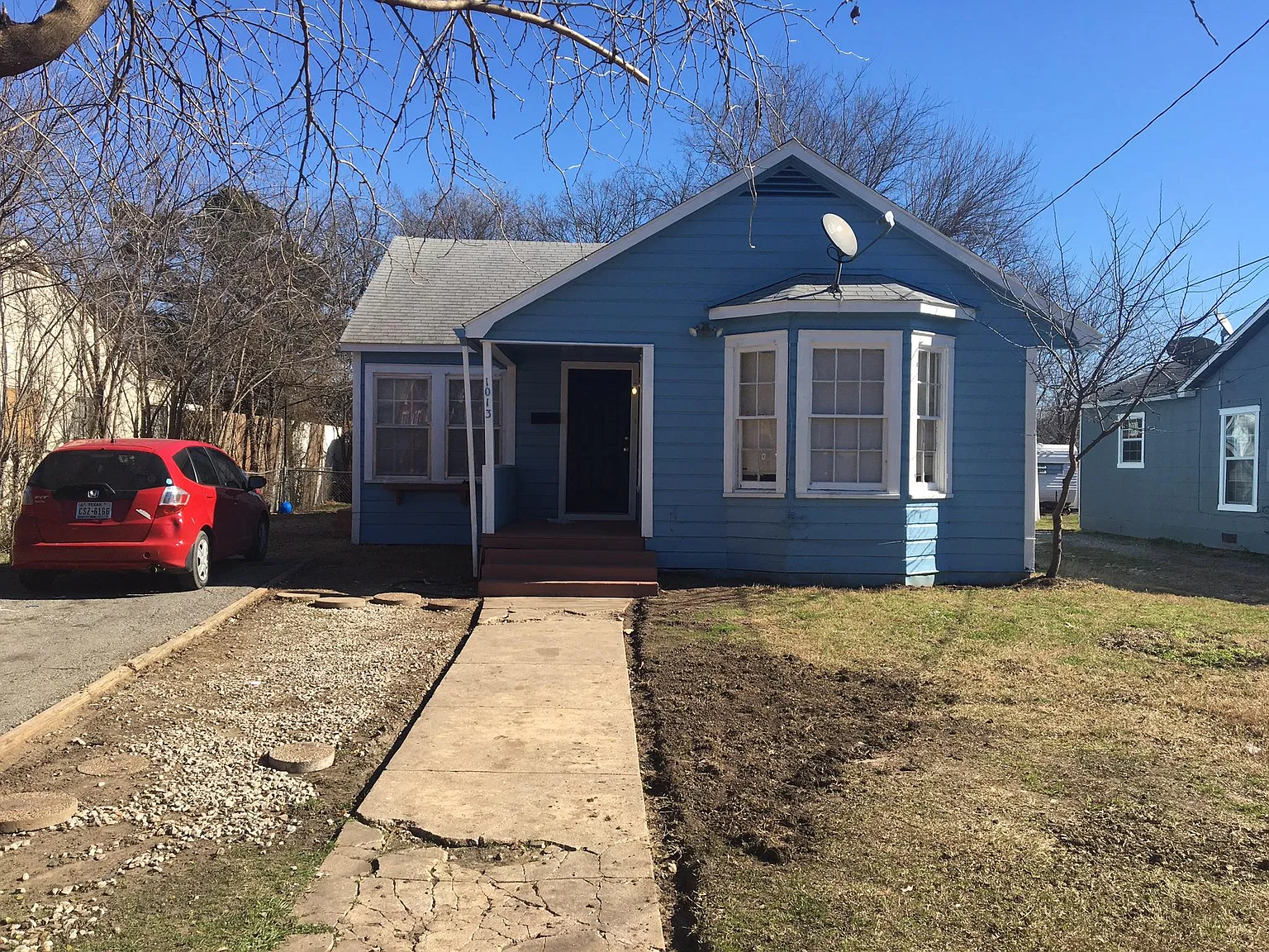 3 bed, 1180 sqft, $1,300 — Photo 2