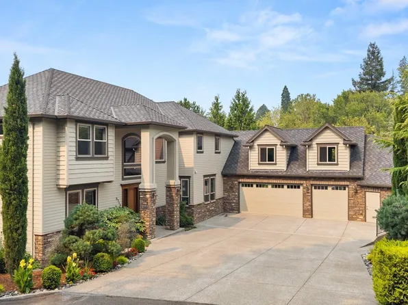 5716 SW Hamilton St, Portland, OR 97221