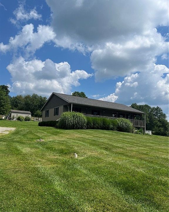 1st image of 1570 Pinkerton Ln