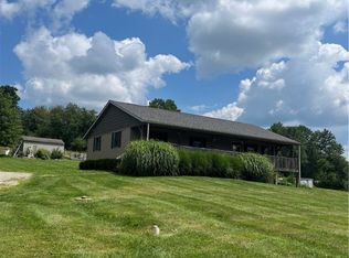 1570 Pinkerton Ln, Zanesville, OH 43701