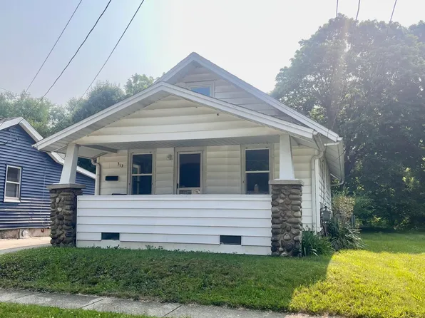313 S Hamilton St, Marshall, MI 49068