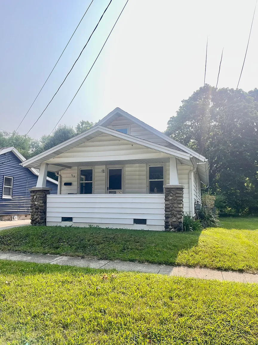 313 S Hamilton St photo 1