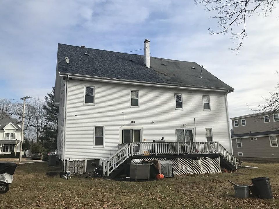 2nd image of 14 Pleasant St