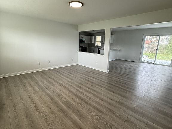 4th image of 8604 E Rawles Ave