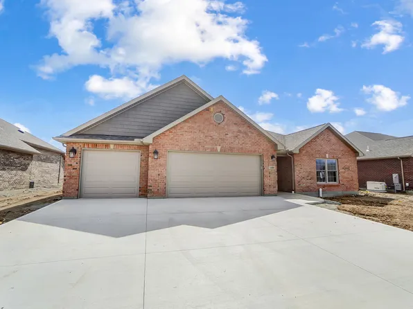 1105 Auburn St, Troy, OH 45373