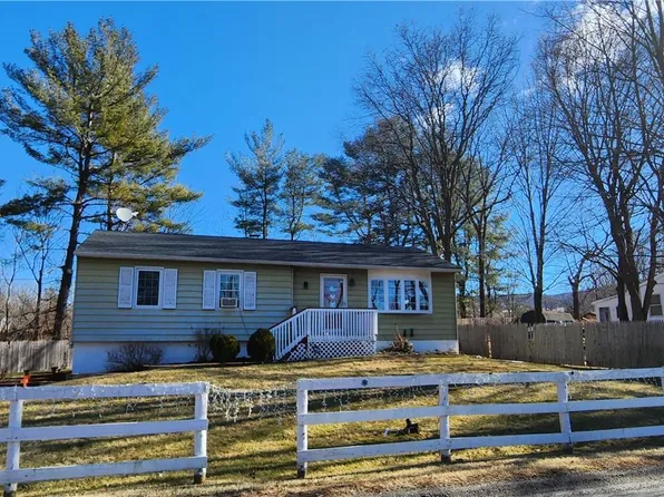 35 Lime Ridge Road, Poughquag, NY 12570