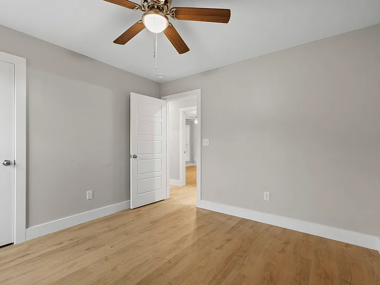 112 Bedrock Rd #B — Photo 7