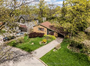 56 Grangemill Cres, Toronto, ON M3B 2J2