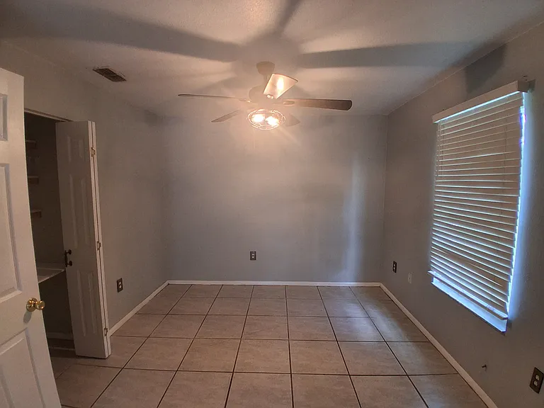 1206 Josephine St — Photo 3